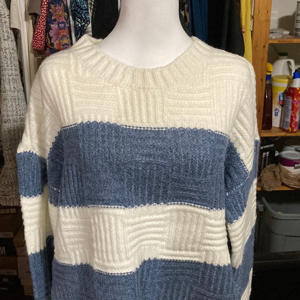 Cyrus Blue and Cream Sweater NEW WITH TAGS